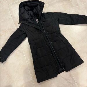 Canada Goose Women's Black Hooded Puffer Coat